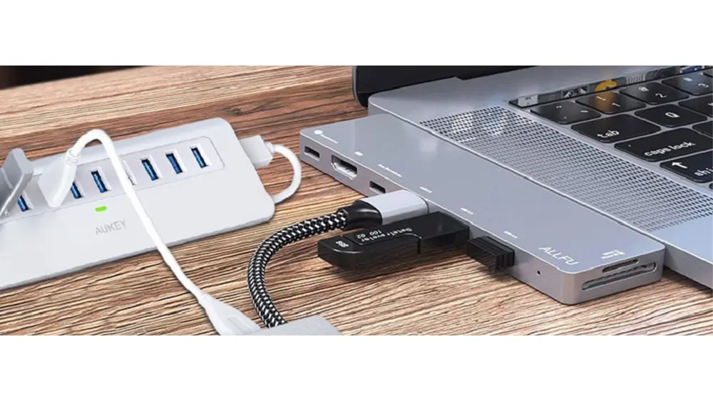 هاب USB چیست و سه دلیل که نشان می دهد شما به هاب نیاز دارید