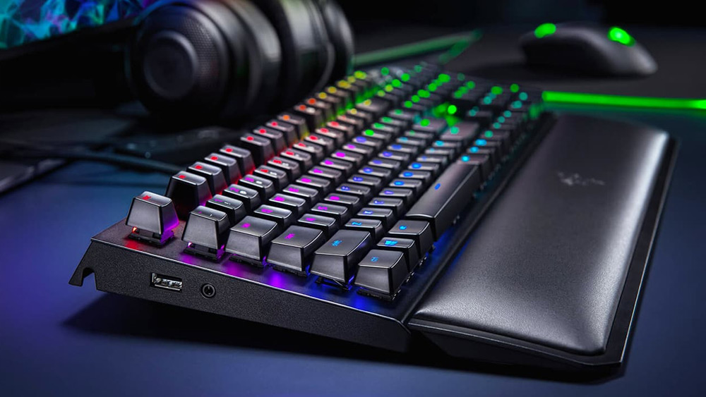 کیبوردهای گیمینگ Razer و تاثیر سوئیچ‌ های Green و Orange بر تجربه ‌ی کاربری