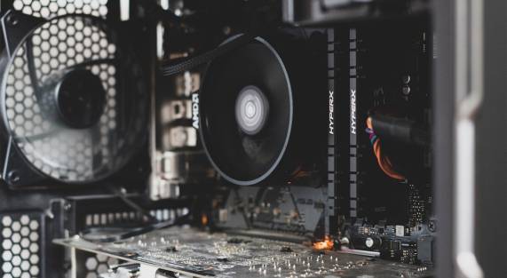 رفع مشکل خاموش و روشن شدن فن CPU